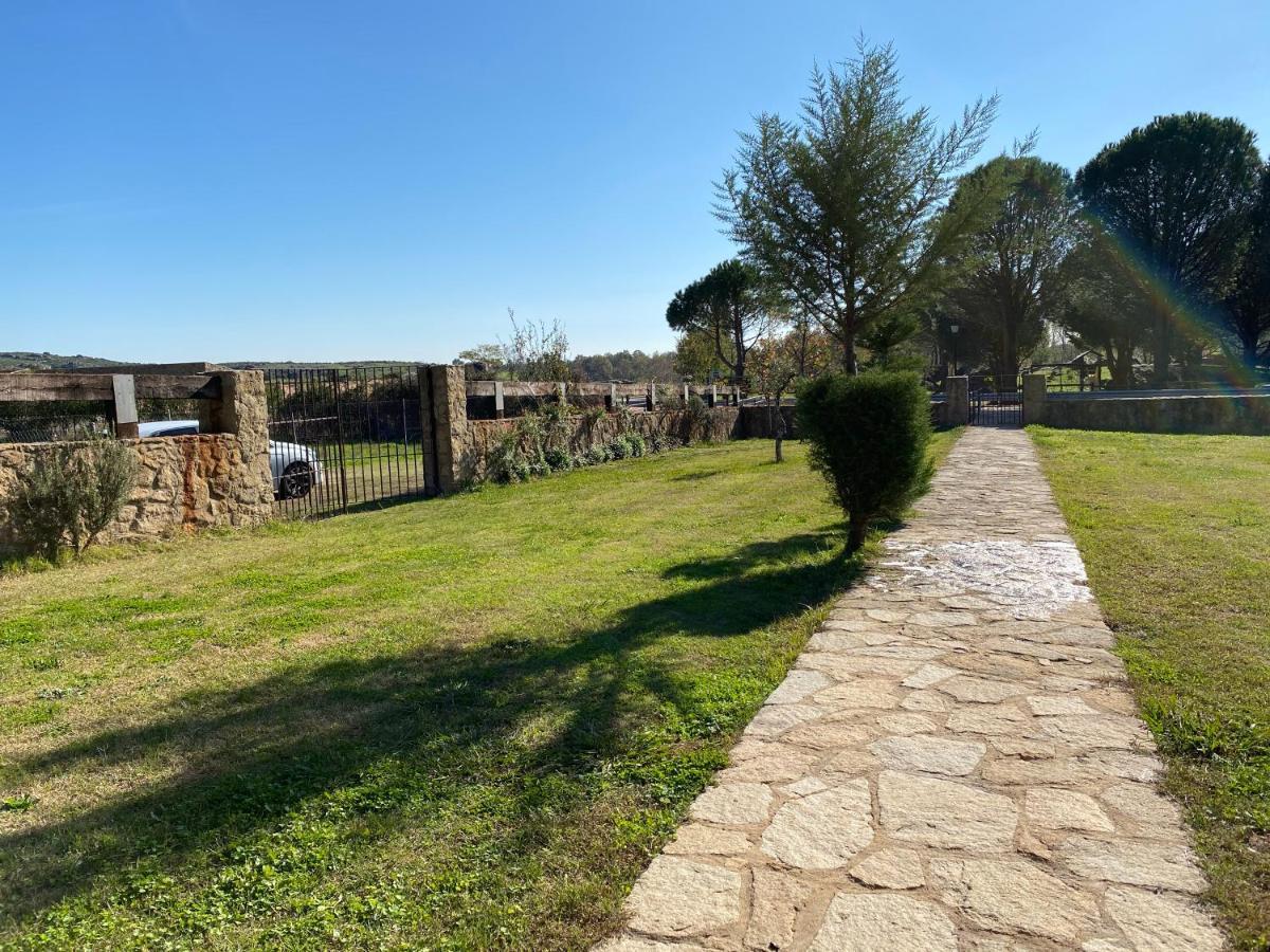 Casa Rural La Dehesa Cilleros Exteriör bild